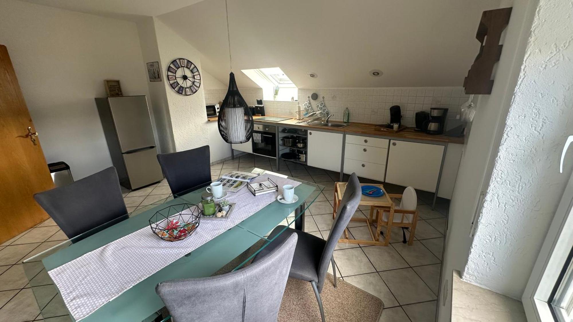Fewo Hoheeifel, 1 Haus Mit 2 Apartments 5 Schlafzimmer In Kelberg Naehe Nuerburgring Номер фото